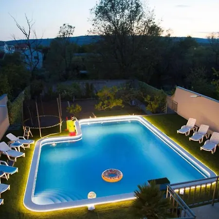 Villa Nora Nea
